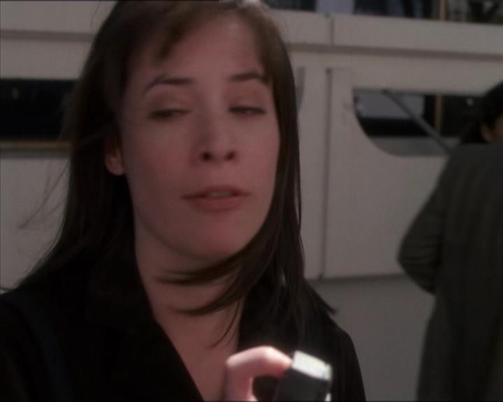 Charmed-Online_dot_net-1x04DeadManDating0646.jpg Charmed-Online_dot_net-1x04DeadManDating0646.jpg