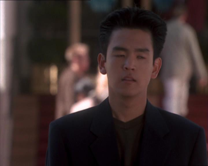 Charmed-Online_dot_net-1x04DeadManDating0647.jpg Charmed-Online_dot_net-1x04DeadManDating0647.jpg