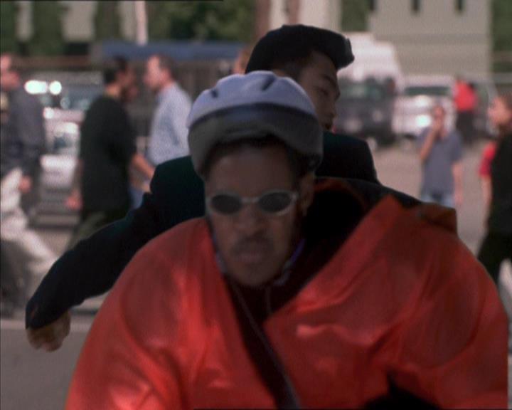 Charmed-Online_dot_net-1x04DeadManDating0649.jpg Charmed-Online_dot_net-1x04DeadManDating0649.jpg