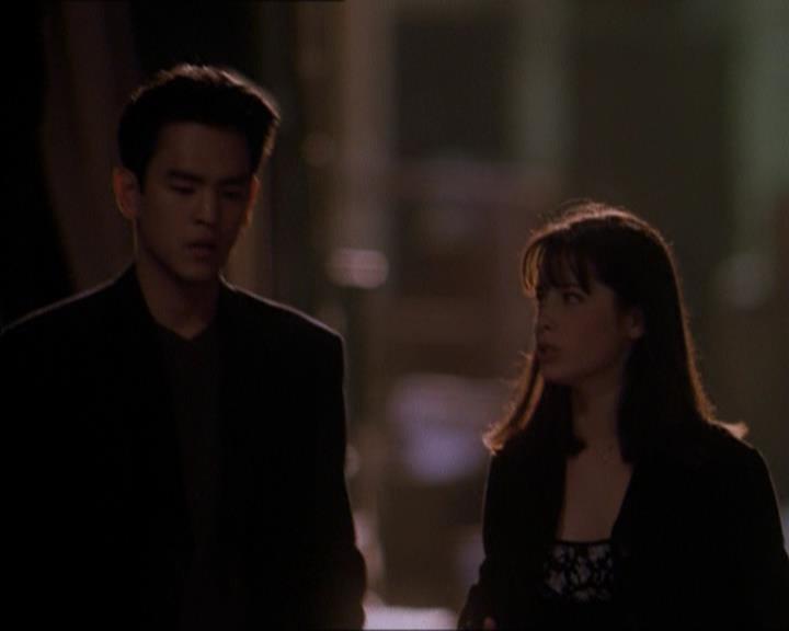 Charmed-Online_dot_net-1x04DeadManDating0744.jpg Charmed-Online_dot_net-1x04DeadManDating0744.jpg