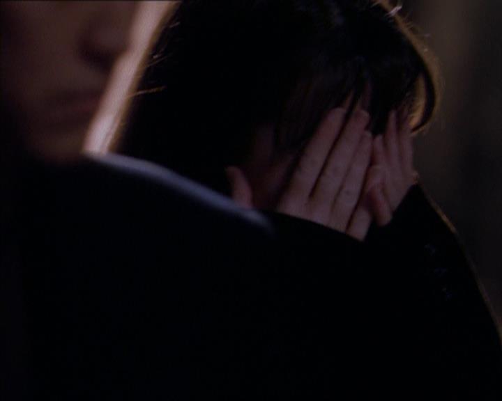 Charmed-Online_dot_net-1x04DeadManDating0753.jpg Charmed-Online_dot_net-1x04DeadManDating0753.jpg