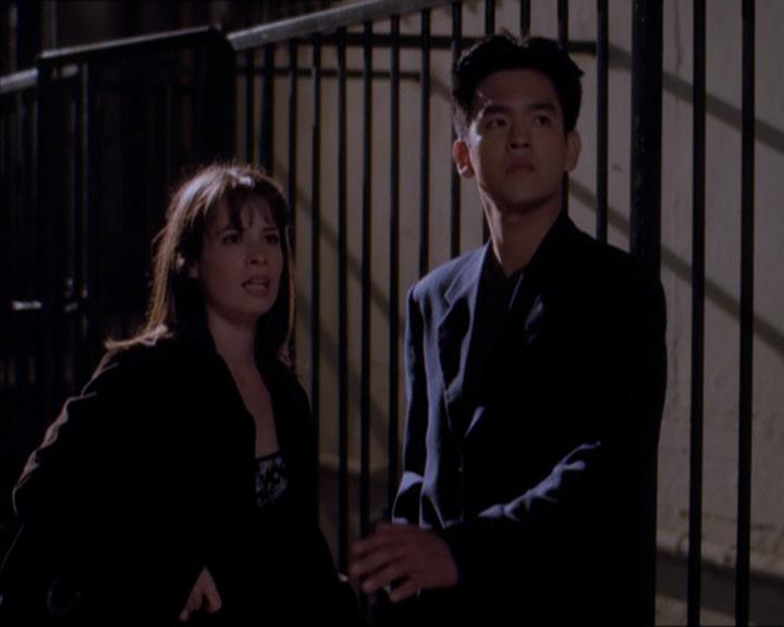 Charmed-Online_dot_net-1x04DeadManDating0768.jpg Charmed-Online_dot_net-1x04DeadManDating0768.jpg