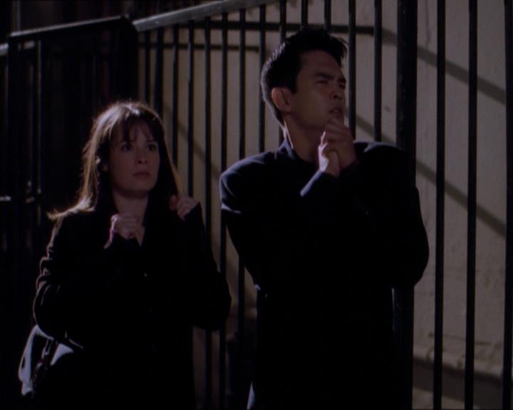 Charmed-Online_dot_net-1x04DeadManDating0773.jpg