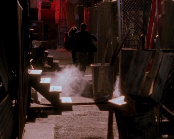 Charmed-Online_dot_net-1x04DeadManDating0788.jpg Charmed-Online_dot_net-1x04DeadManDating0788.jpg