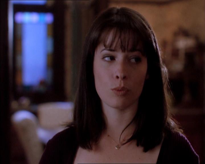 Charmed-Online_dot_net-1x04DeadManDating0841.jpg
