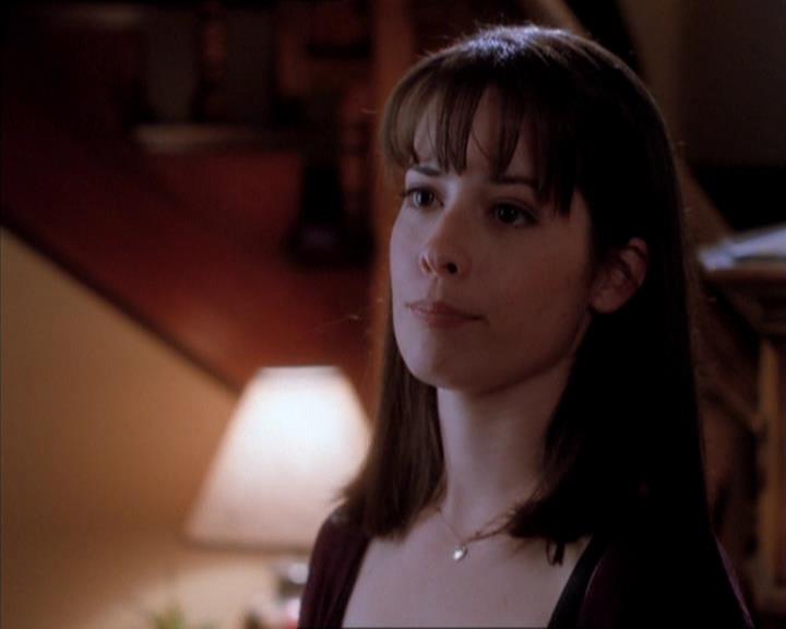 Charmed-Online_dot_net-1x04DeadManDating0854.jpg Charmed-Online_dot_net-1x04DeadManDating0854.jpg
