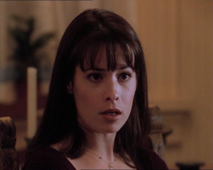 Charmed-Online_dot_net-1x04DeadManDating0889.jpg Charmed-Online_dot_net-1x04DeadManDating0889.jpg
