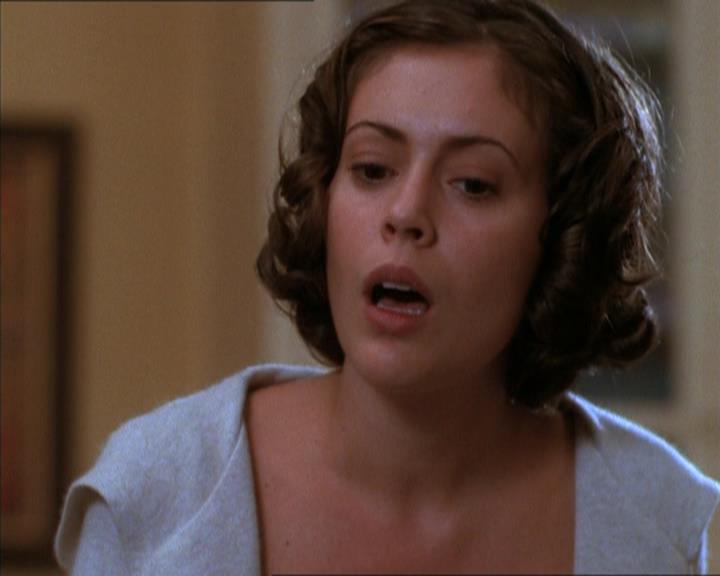 Charmed-Online_dot_net-1x04DeadManDating0892.jpg Charmed-Online_dot_net-1x04DeadManDating0892.jpg