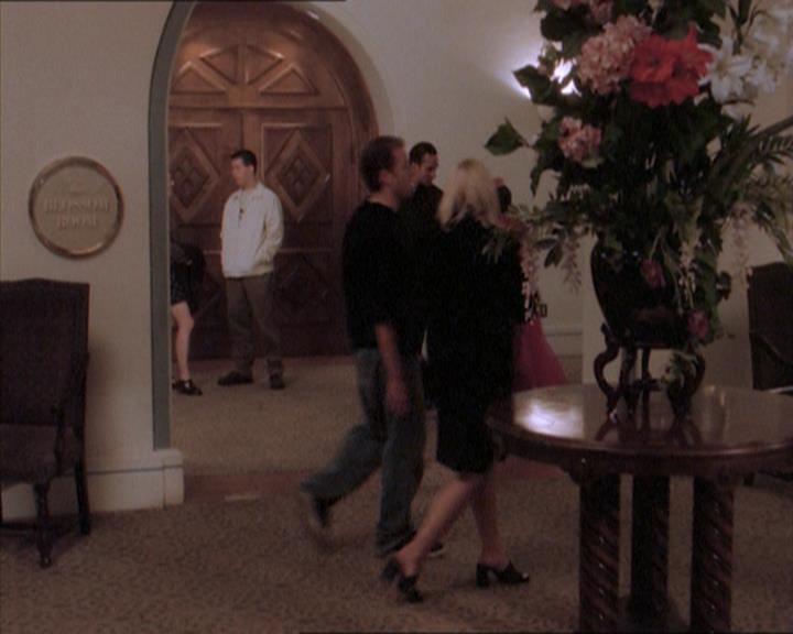 Charmed-Online_dot_net-1x04DeadManDating0950.jpg Charmed-Online_dot_net-1x04DeadManDating0950.jpg