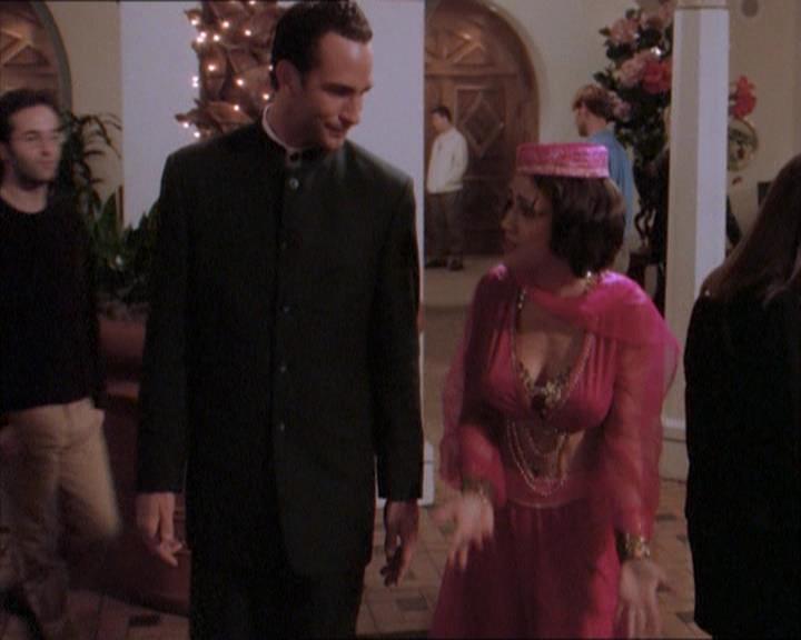 Charmed-Online_dot_net-1x04DeadManDating0961.jpg Charmed-Online_dot_net-1x04DeadManDating0961.jpg