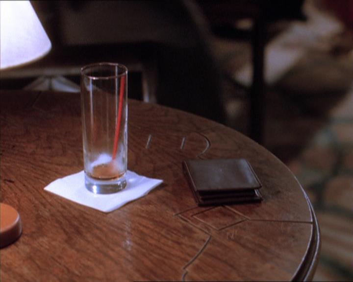 Charmed-Online_dot_net-1x04DeadManDating0970.jpg Charmed-Online_dot_net-1x04DeadManDating0970.jpg