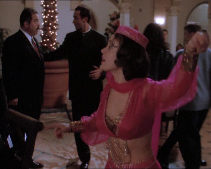 Charmed-Online_dot_net-1x04DeadManDating0973.jpg Charmed-Online_dot_net-1x04DeadManDating0973.jpg