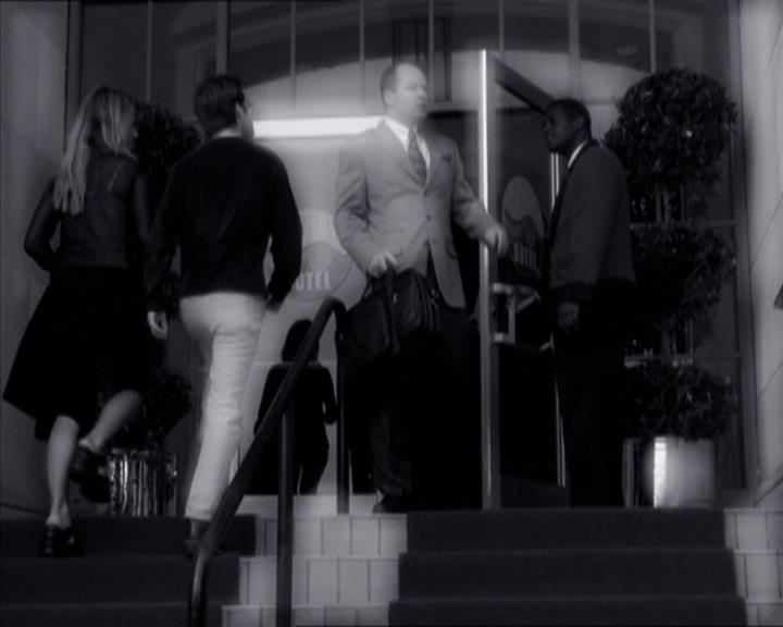 Charmed-Online_dot_net-1x04DeadManDating0978.jpg Charmed-Online_dot_net-1x04DeadManDating0978.jpg