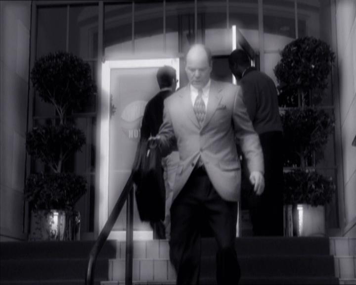 Charmed-Online_dot_net-1x04DeadManDating0980.jpg Charmed-Online_dot_net-1x04DeadManDating0980.jpg