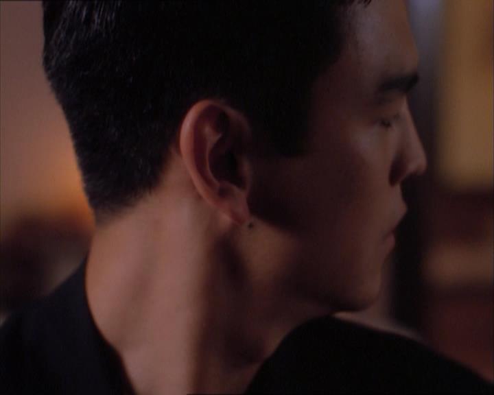 Charmed-Online_dot_net-1x04DeadManDating1022.jpg Charmed-Online_dot_net-1x04DeadManDating1022.jpg