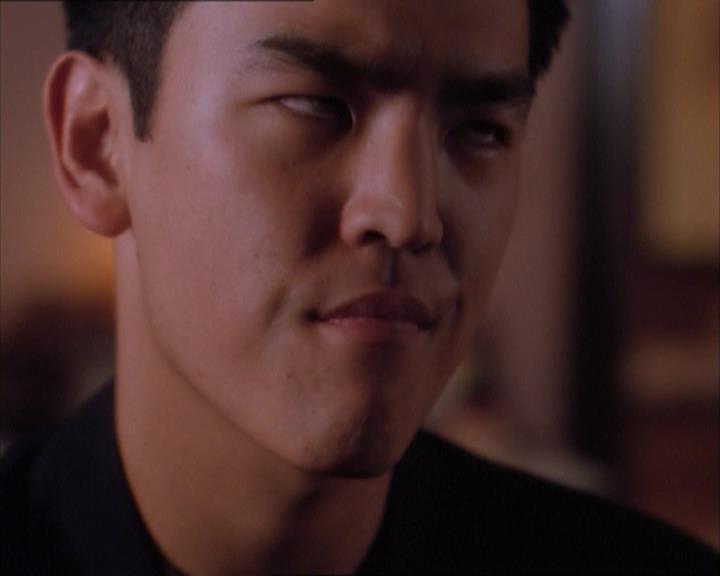 Charmed-Online_dot_net-1x04DeadManDating1027.jpg Charmed-Online_dot_net-1x04DeadManDating1027.jpg