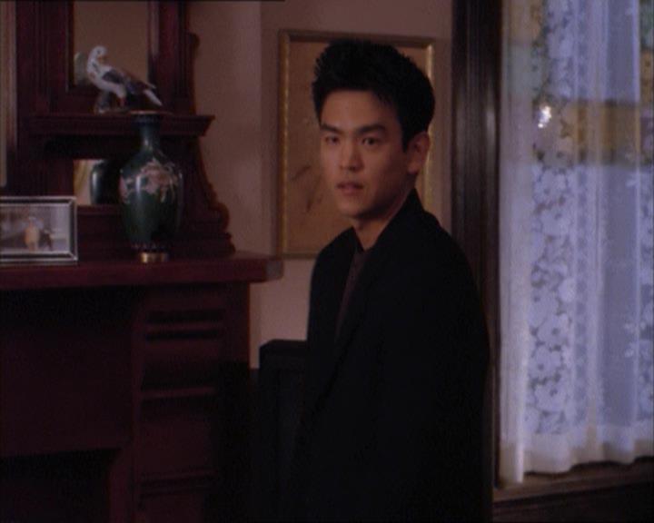 Charmed-Online_dot_net-1x04DeadManDating1030.jpg Charmed-Online_dot_net-1x04DeadManDating1030.jpg