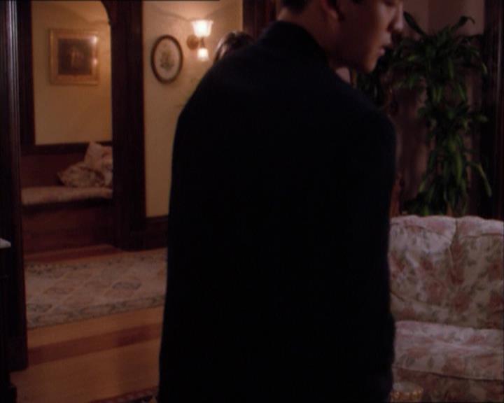 Charmed-Online_dot_net-1x04DeadManDating1076.jpg Charmed-Online_dot_net-1x04DeadManDating1076.jpg