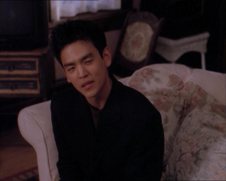 Charmed-Online_dot_net-1x04DeadManDating1095.jpg Charmed-Online_dot_net-1x04DeadManDating1095.jpg