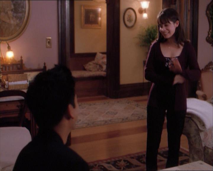 Charmed-Online_dot_net-1x04DeadManDating1111.jpg Charmed-Online_dot_net-1x04DeadManDating1111.jpg