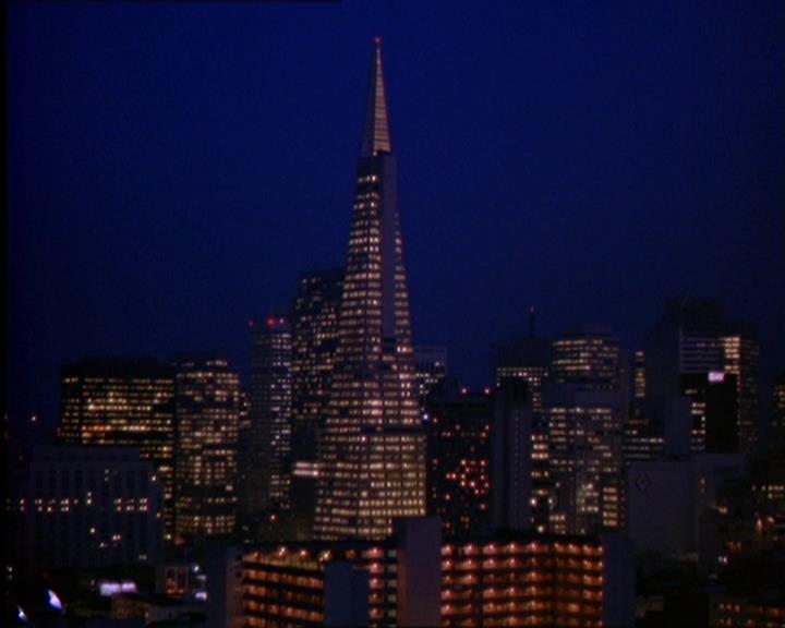 Charmed-Online_dot_net-1x04DeadManDating1123.jpg Charmed-Online_dot_net-1x04DeadManDating1123.jpg