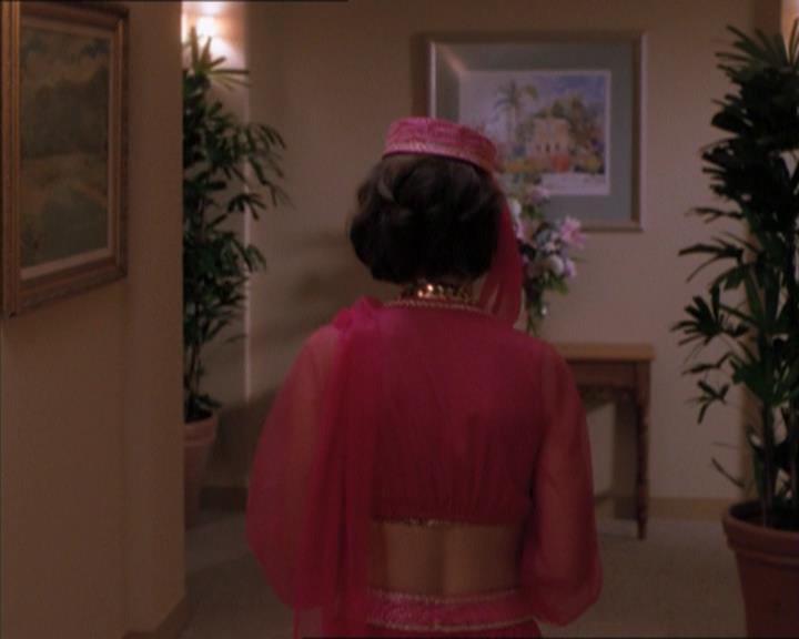 Charmed-Online_dot_net-1x04DeadManDating1125.jpg Charmed-Online_dot_net-1x04DeadManDating1125.jpg