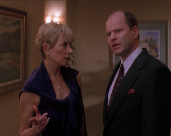 Charmed-Online_dot_net-1x04DeadManDating1155.jpg Charmed-Online_dot_net-1x04DeadManDating1155.jpg