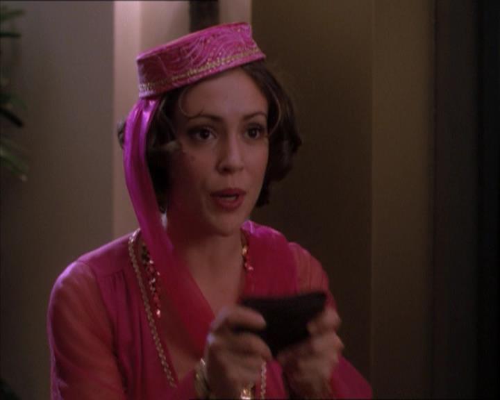 Charmed-Online_dot_net-1x04DeadManDating1158.jpg Charmed-Online_dot_net-1x04DeadManDating1158.jpg