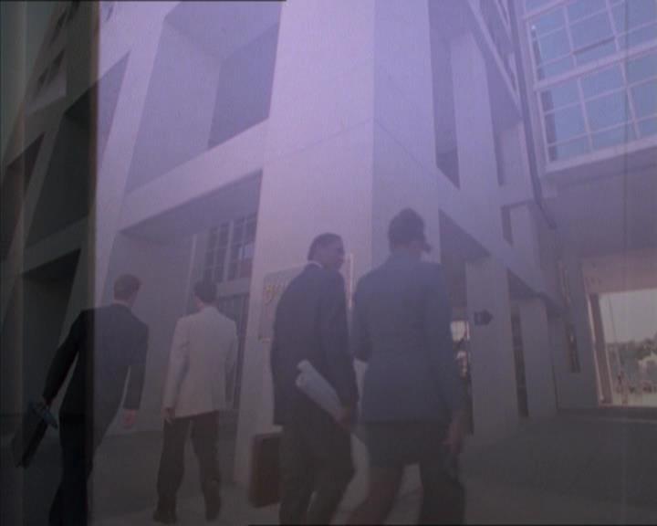 Charmed-Online_dot_net-1x04DeadManDating1191.jpg Charmed-Online_dot_net-1x04DeadManDating1191.jpg