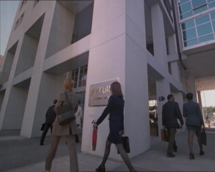 Charmed-Online_dot_net-1x04DeadManDating1193.jpg Charmed-Online_dot_net-1x04DeadManDating1193.jpg