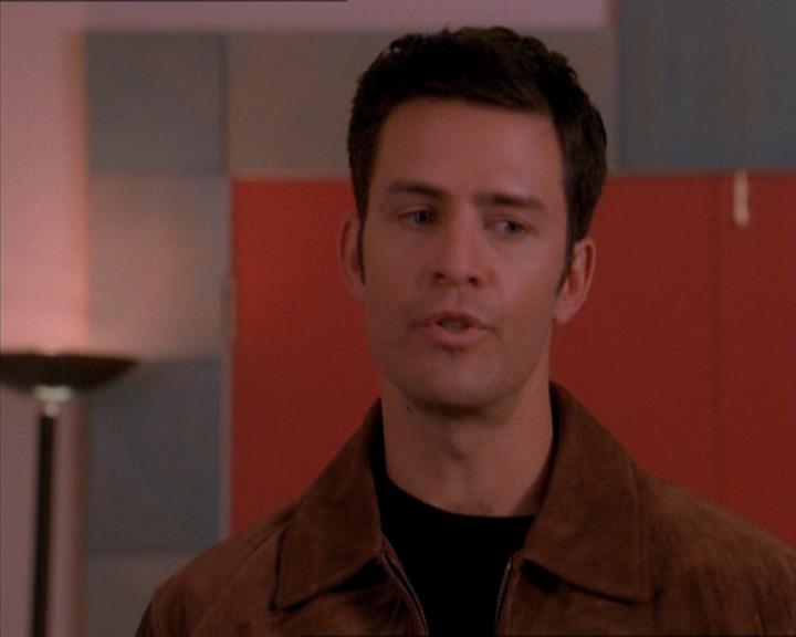 Charmed-Online_dot_net-1x04DeadManDating1246.jpg