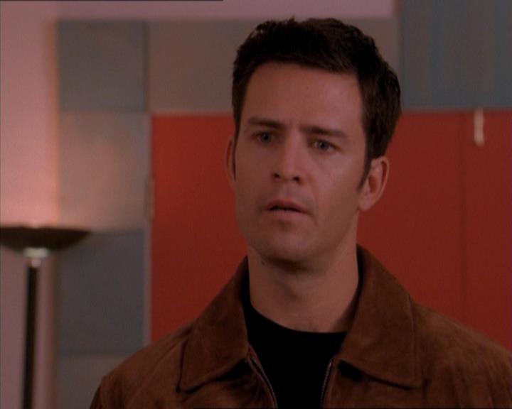 Charmed-Online_dot_net-1x04DeadManDating1249.jpg