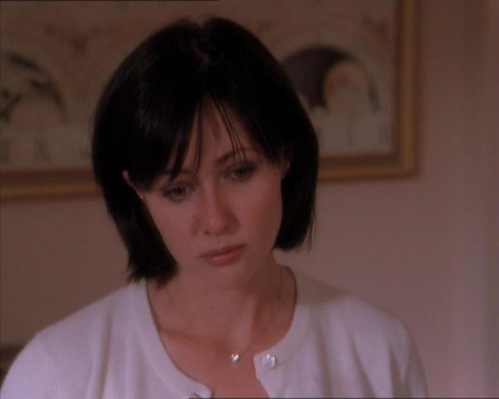 Charmed-Online_dot_net-1x04DeadManDating1267.jpg