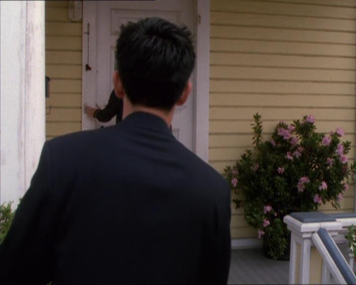 Charmed-Online_dot_net-1x04DeadManDating1272.jpg Charmed-Online_dot_net-1x04DeadManDating1272.jpg