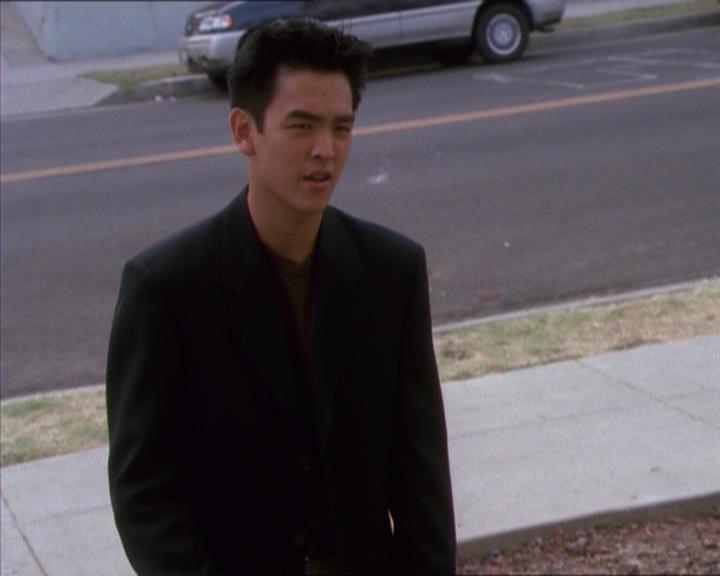 Charmed-Online_dot_net-1x04DeadManDating1300.jpg Charmed-Online_dot_net-1x04DeadManDating1300.jpg