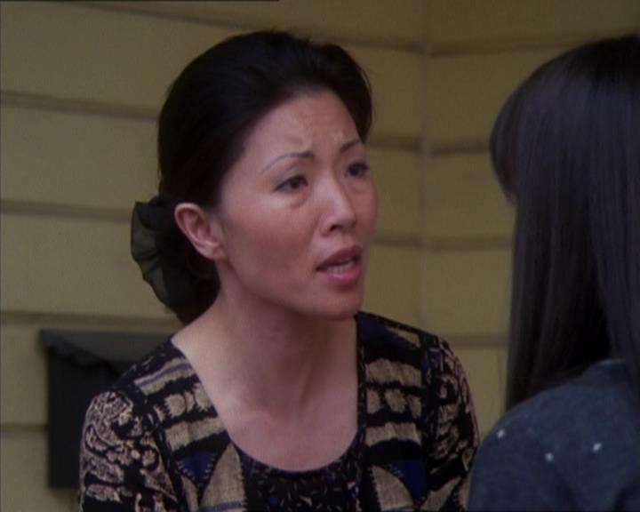 Charmed-Online_dot_net-1x04DeadManDating1305.jpg Charmed-Online_dot_net-1x04DeadManDating1305.jpg