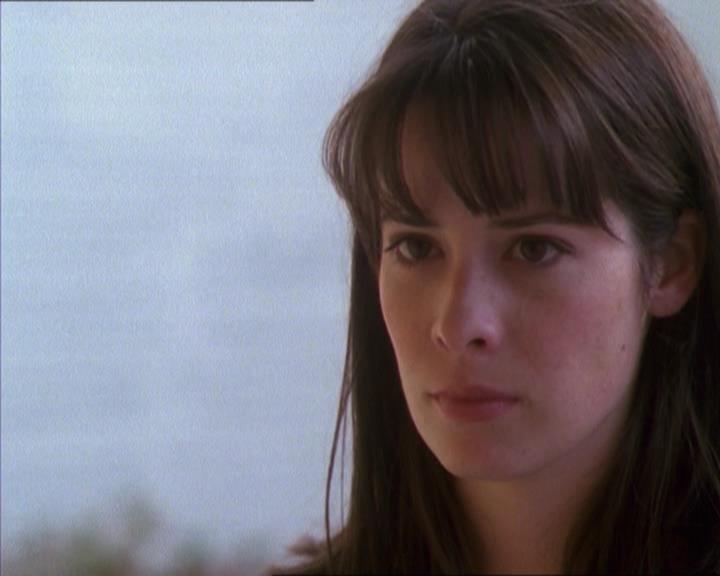 Charmed-Online_dot_net-1x04DeadManDating1321.jpg Charmed-Online_dot_net-1x04DeadManDating1321.jpg