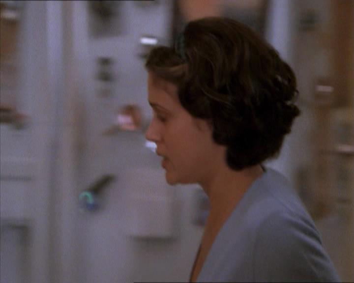 Charmed-Online_dot_net-1x04DeadManDating1396.jpg Charmed-Online_dot_net-1x04DeadManDating1396.jpg