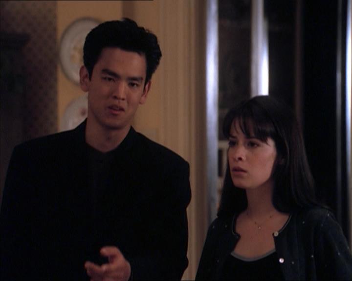 Charmed-Online_dot_net-1x04DeadManDating1490.jpg Charmed-Online_dot_net-1x04DeadManDating1490.jpg