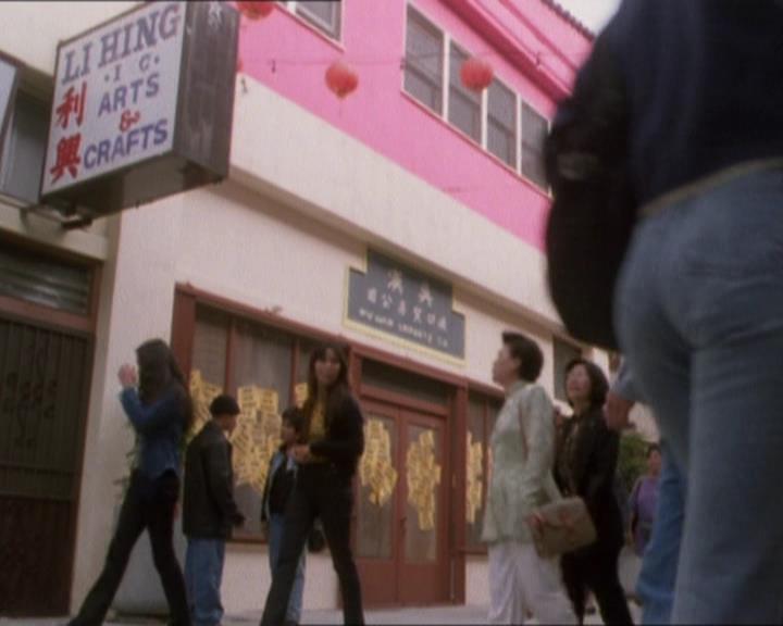 Charmed-Online_dot_net-1x04DeadManDating1522.jpg Charmed-Online_dot_net-1x04DeadManDating1522.jpg