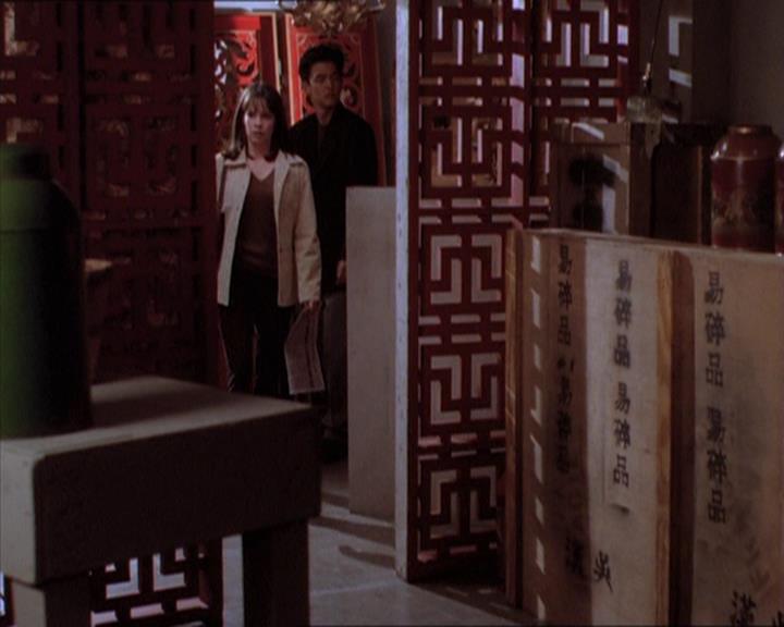 Charmed-Online_dot_net-1x04DeadManDating1526.jpg Charmed-Online_dot_net-1x04DeadManDating1526.jpg