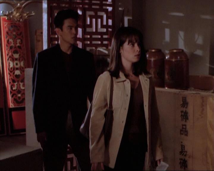 Charmed-Online_dot_net-1x04DeadManDating1532.jpg Charmed-Online_dot_net-1x04DeadManDating1532.jpg