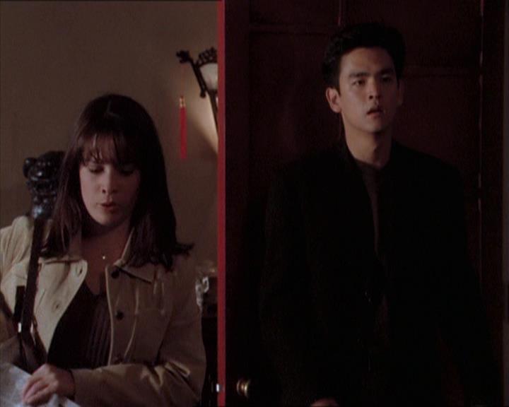 Charmed-Online_dot_net-1x04DeadManDating1559.jpg Charmed-Online_dot_net-1x04DeadManDating1559.jpg