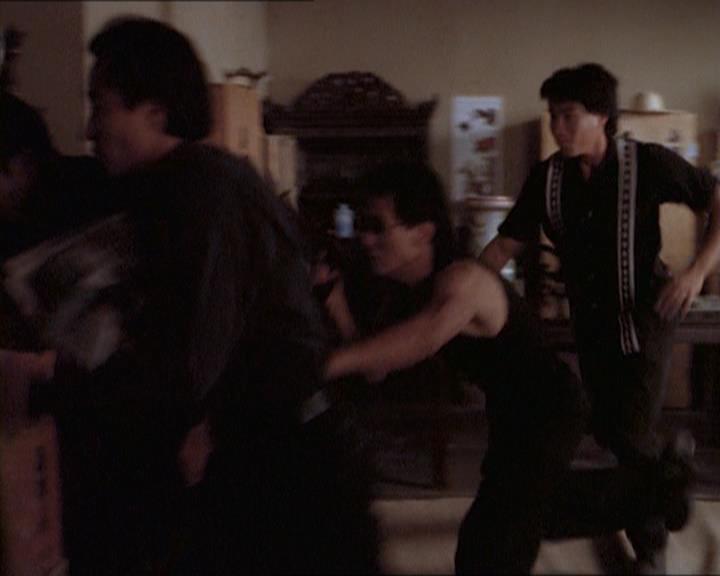 Charmed-Online_dot_net-1x04DeadManDating1574.jpg Charmed-Online_dot_net-1x04DeadManDating1574.jpg