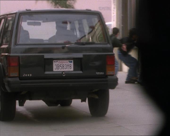 Charmed-Online_dot_net-1x04DeadManDating1588.jpg Charmed-Online_dot_net-1x04DeadManDating1588.jpg