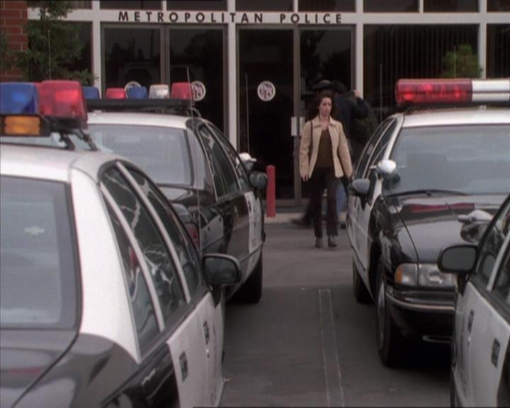 Charmed-Online_dot_net-1x04DeadManDating1604.jpg Charmed-Online_dot_net-1x04DeadManDating1604.jpg