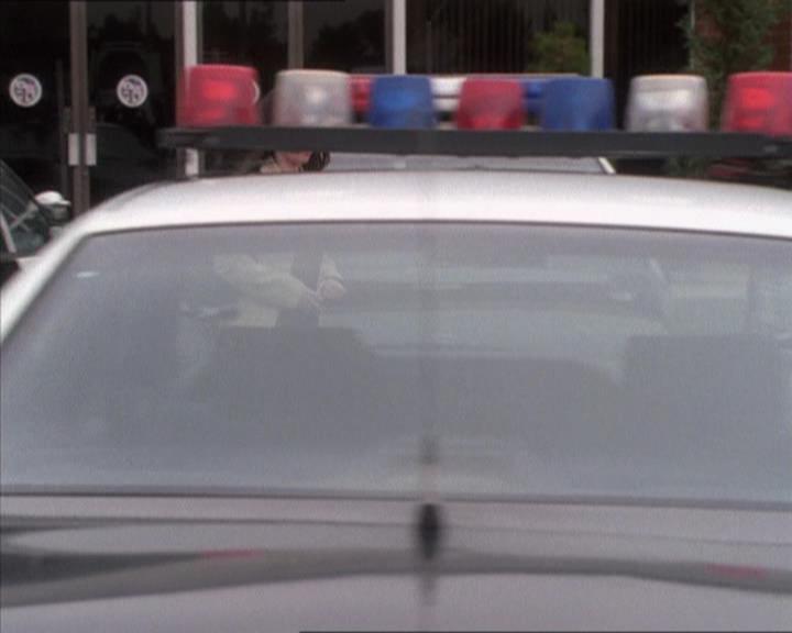 Charmed-Online_dot_net-1x04DeadManDating1609.jpg Charmed-Online_dot_net-1x04DeadManDating1609.jpg