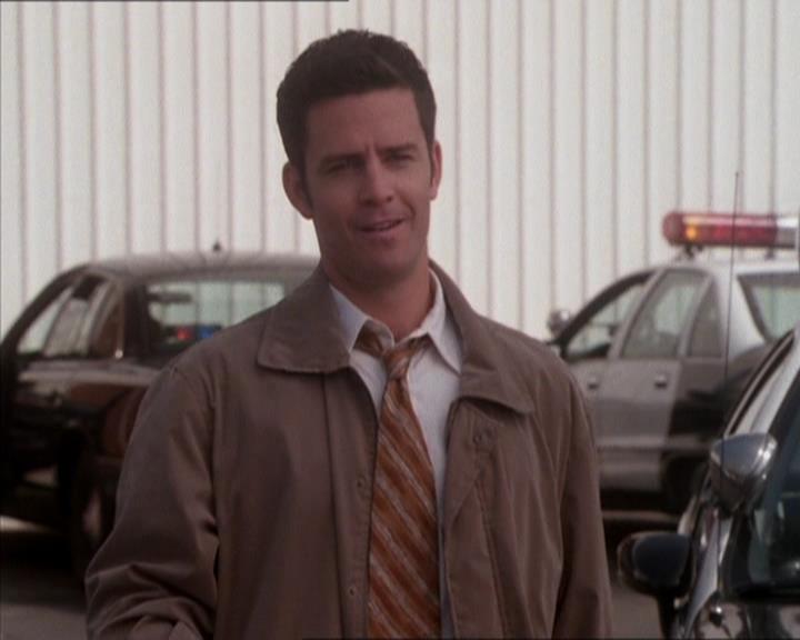 Charmed-Online_dot_net-1x04DeadManDating1654.jpg Charmed-Online_dot_net-1x04DeadManDating1654.jpg