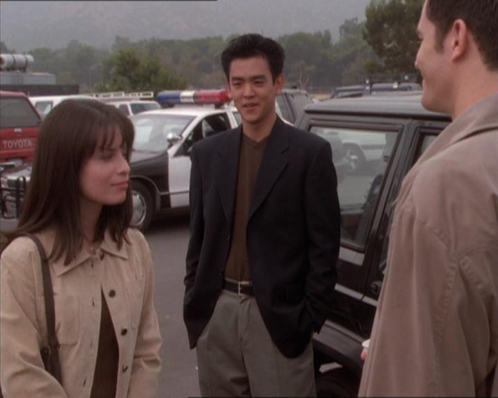 Charmed-Online_dot_net-1x04DeadManDating1667.jpg Charmed-Online_dot_net-1x04DeadManDating1667.jpg