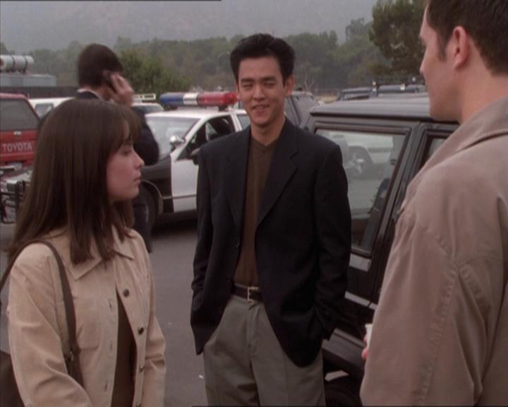 Charmed-Online_dot_net-1x04DeadManDating1668.jpg